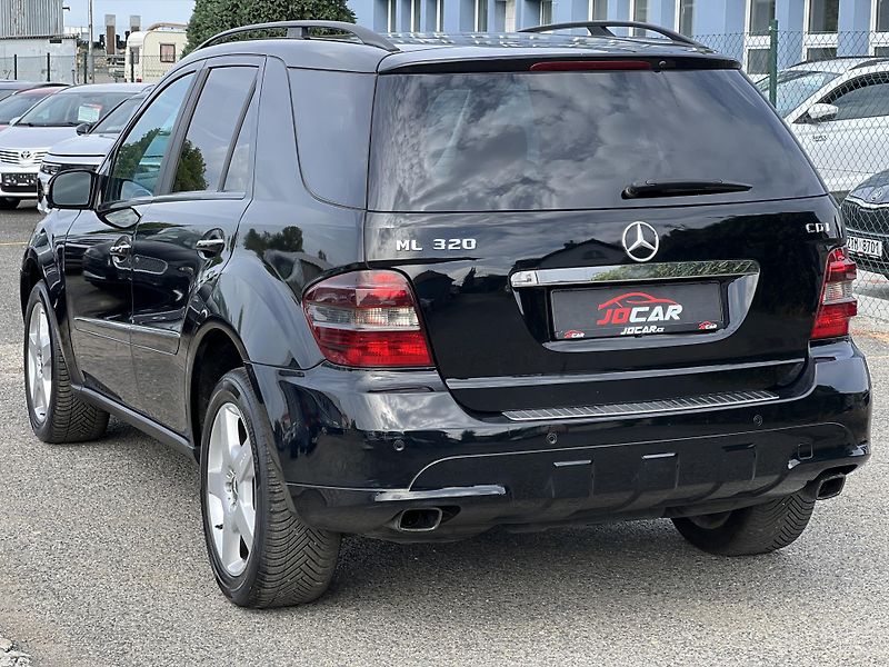 Mercedes-Benz Třídy M ML 320CDi AMG PAKET AUTOMAT - fotka 5 z 47