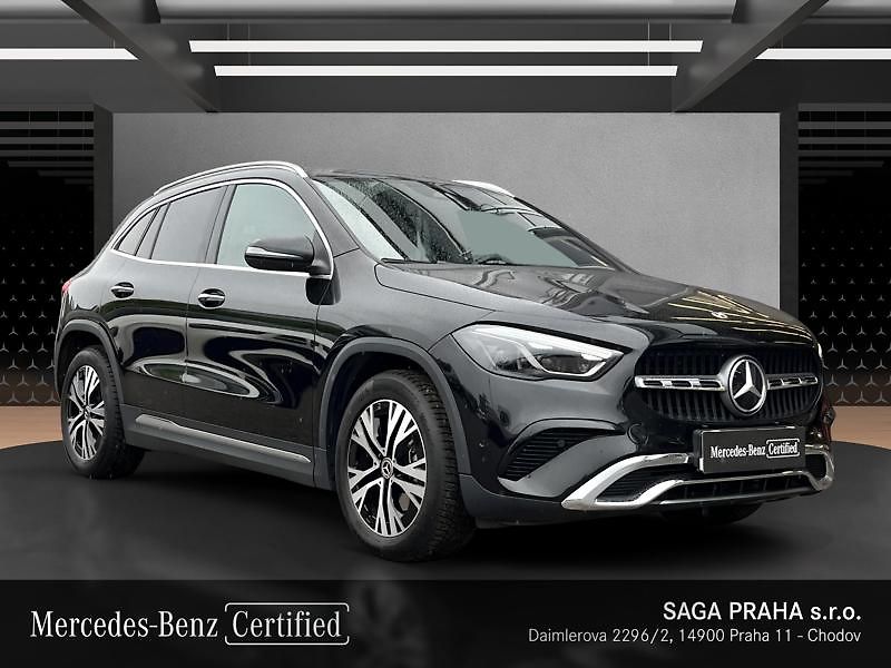 Mercedes-Benz GLA 200 off-road vehicle Progressi - fotka 8 z 21