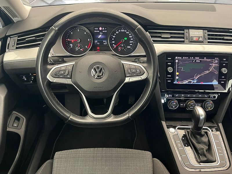 Volkswagen Passat 2.0 TDi LED SVĚTLA, rezervace - fotka 10 z 96