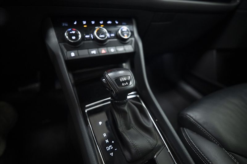 Škoda Kodiaq 2,0 TDI DSG 4x4 NAVI KŮŽE PANO - fotka 24 z 33