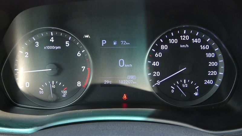 Hyundai i30 1.5 T-GDI N-Line - fotka 13 z 23