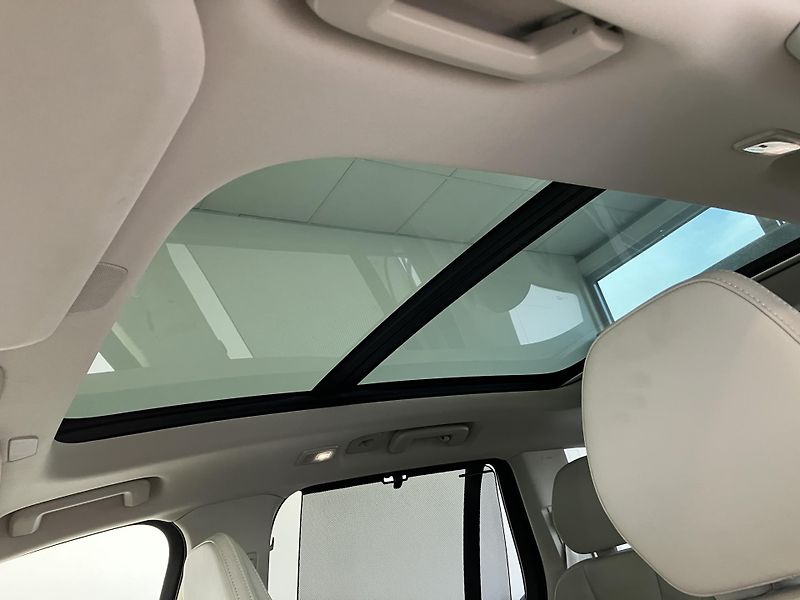 Volvo XC90 B5 AWD Ice Line Plus Dark AT8 - fotka 47 z 50