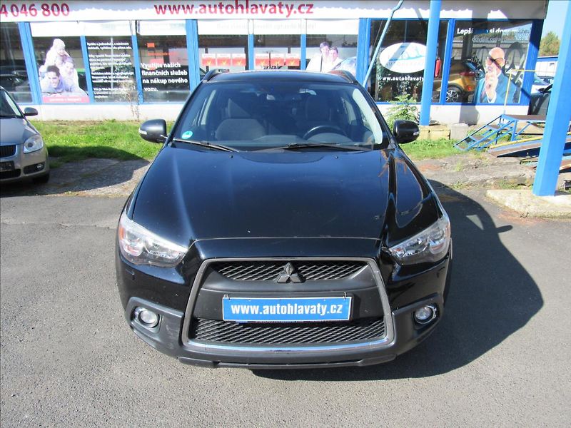 Mitsubishi ASX 1,8 DI-D 110kW 4x4 - fotka 2 z 30