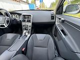 Volvo XC60 D4 AWD MOMENTUM - náhled 16