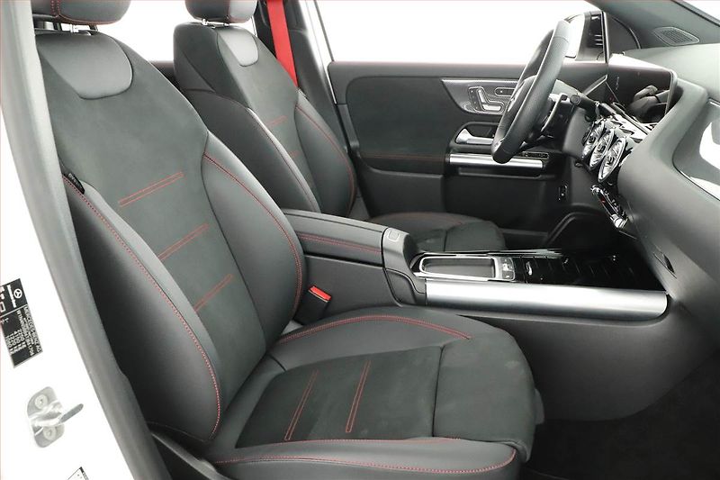 Mercedes-Benz GLA (2026) 35 AMG 4MATIC, AMG - fotka 7 z 20
