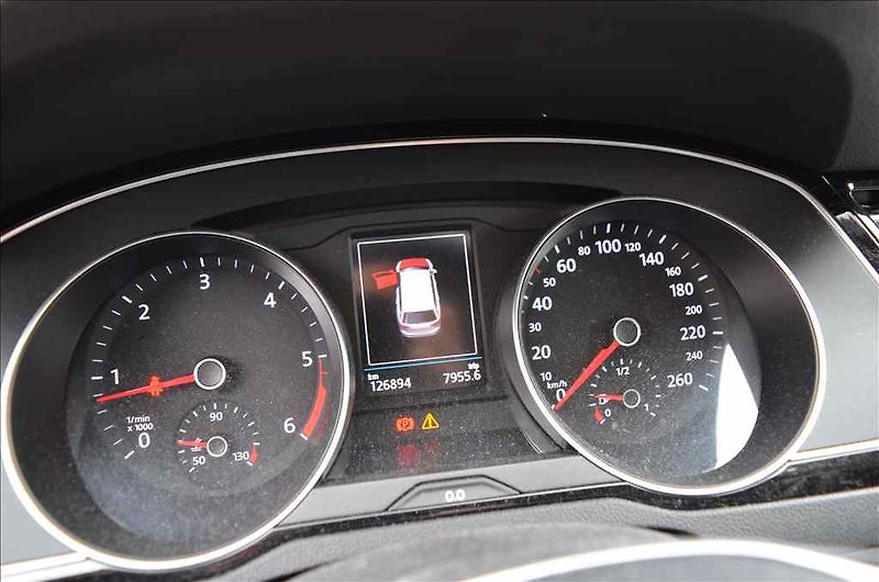 Volkswagen Passat (2017) VARIANT 2,0 TDI - fotka 11 z 16