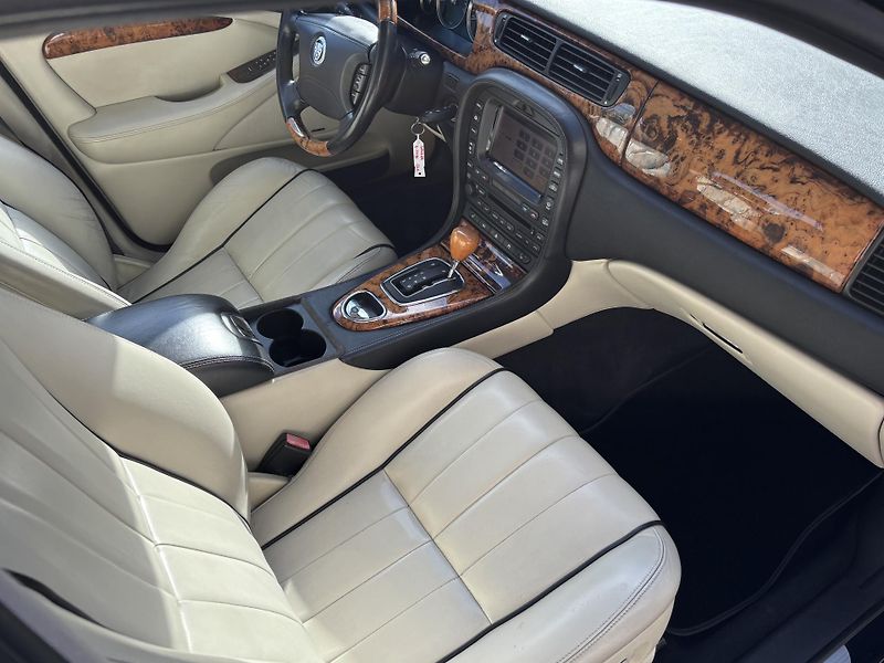 Jaguar S-Type (2007) 2.7D, 152kw Nová STK - fotka 9 z 18