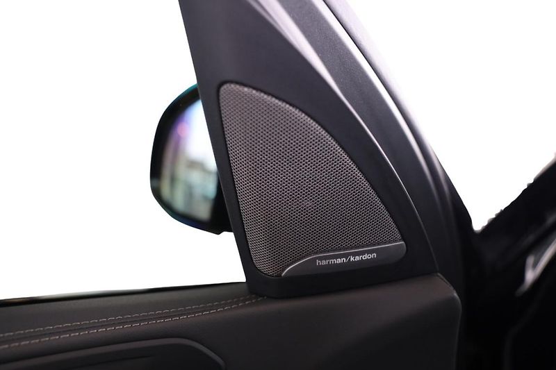 BMW X5 xDrive40d - fotka 27 z 30