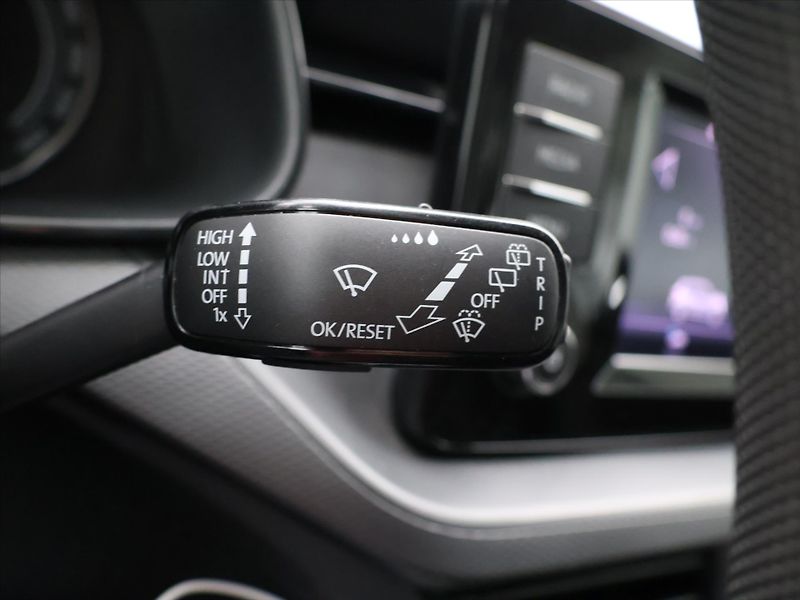 Škoda Kamiq 1,0 TSI 81kW CZ 1.Maj DPH - fotka 17 z 29