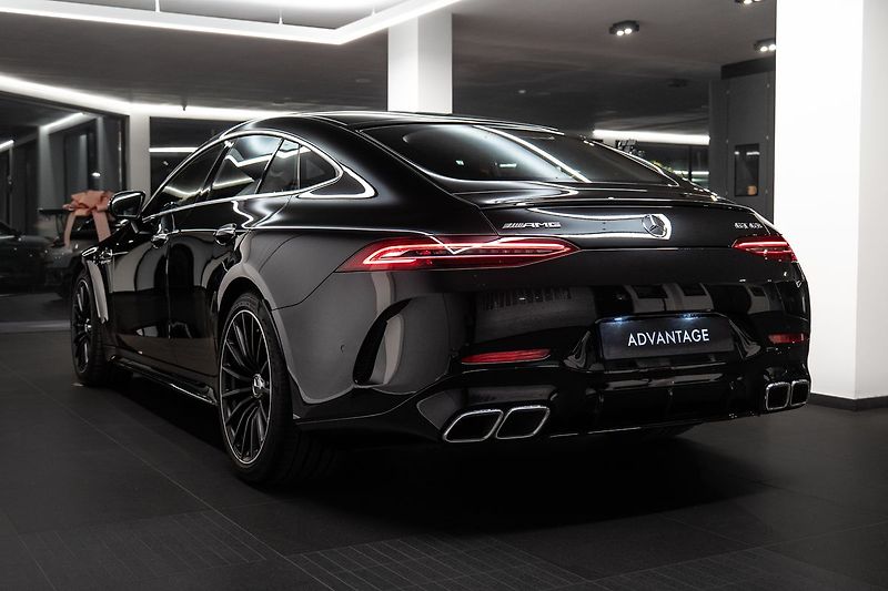 Mercedes-Benz AMG GT 63 4MATIC+ - fotka 4 z 25