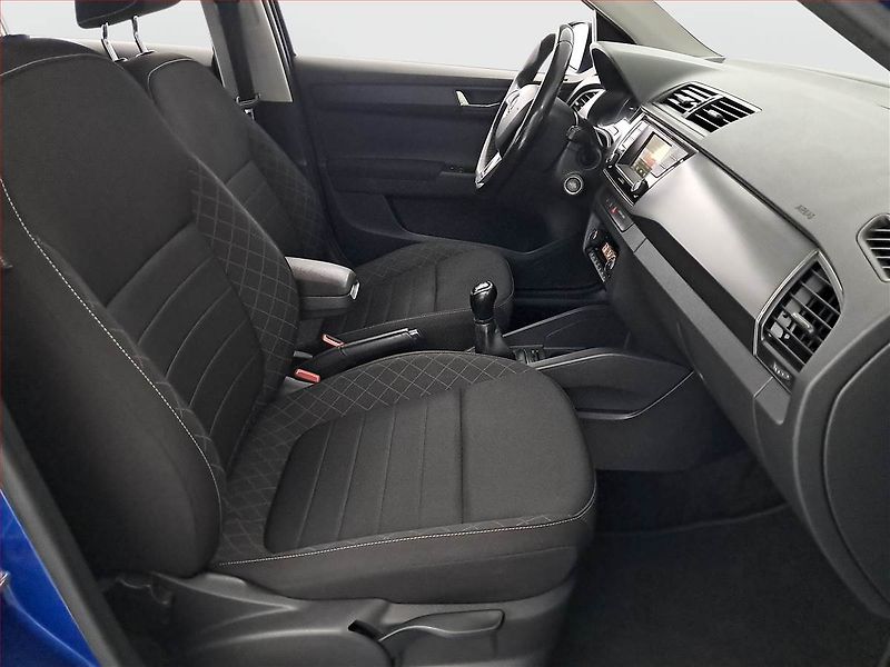 Škoda Fabia (2017) 1.2 TSI, ČR,1.maj - fotka 9 z 15