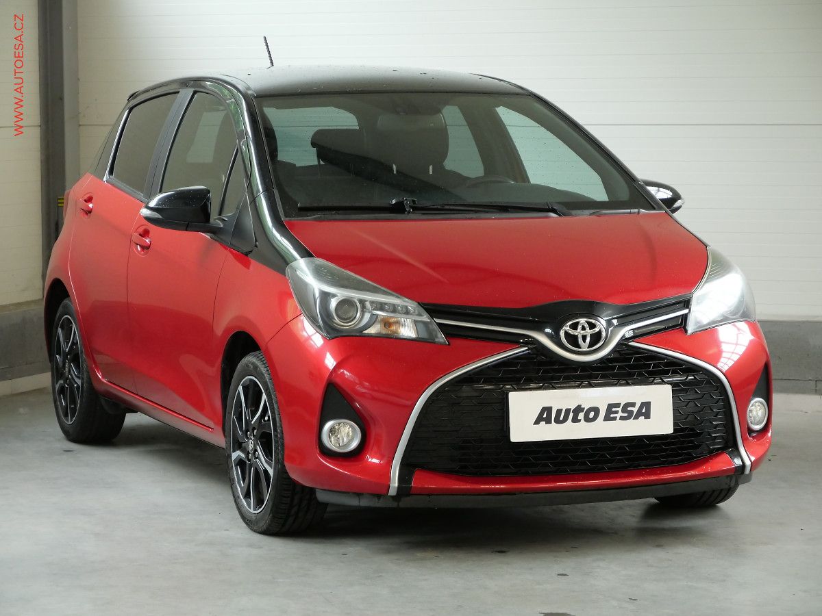 Toyota Yaris 1.3VVT-i, ČR, AC, výhřev sed