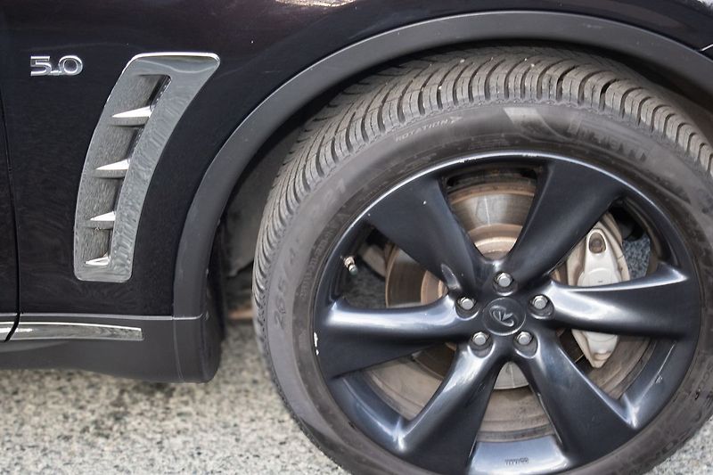 Infiniti QX70 Verze S, servisované, DVB-T - fotka 10 z 53