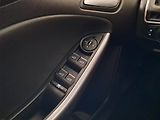 Ford Focus (2013) 1.0 EcoBoost, Tempomat - náhled 18