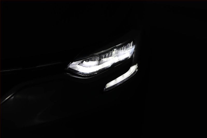 Renault Captur (2020) 1.0 TCe, LPG, Serv.kniha, Navi - fotka 24 z 25