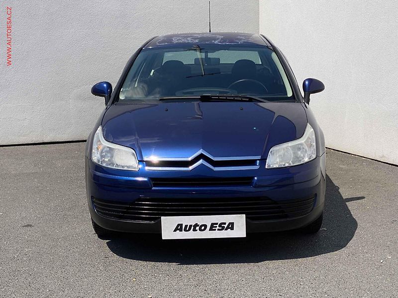 Citroën C4 (2009) 1.6i, ČR, AC, tempo, park - fotka 2 z 15