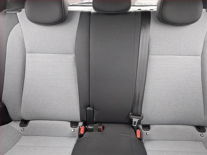 Hyundai i20 (2015) 1.2 - fotka 10 z 13