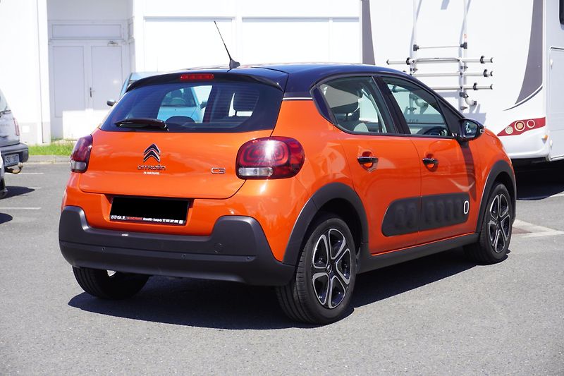 Citroën C3 (2017) 1.2PT 82 SHINE - fotka 3 z 8