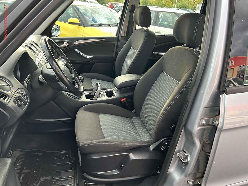 Ford Galaxy (2013) 2.0 TDCi, Klima - fotka 9 z 17