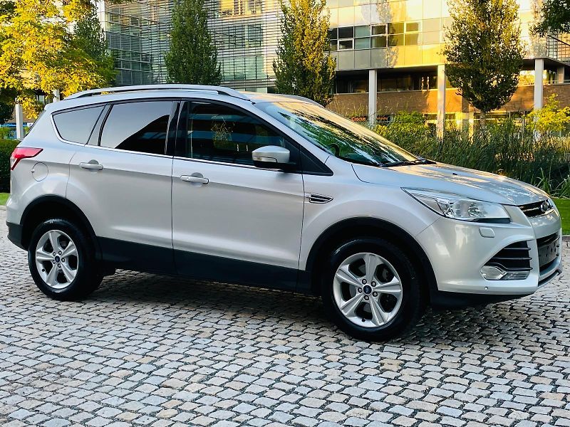 Ford Kuga 2.0TDCi MANUÁL TAŽNÉ SERVISKA - fotka 9 z 51