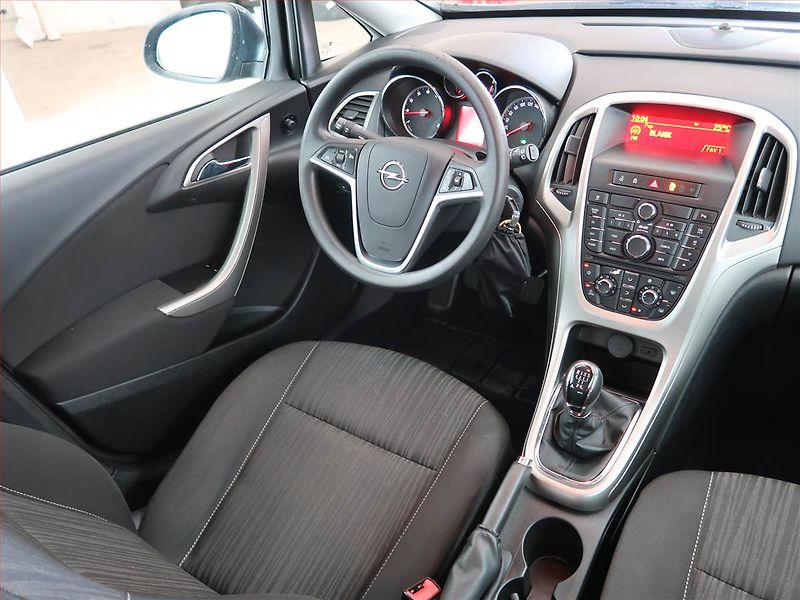 Opel Astra (2010) 1.6 16V, po STK, jezdí dobře - fotka 7 z 18
