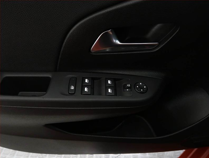 Opel Corsa (2021) GS Line 1.2 Turbo, Serv.kniha - fotka 21 z 22