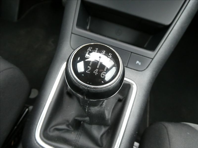 Volkswagen Golf Plus 1,4 TSi 90W digi.klima - fotka 23 z 31