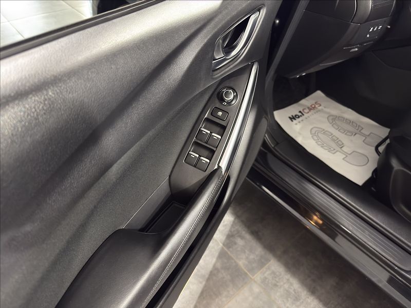 Mazda 6 2,2   D 1.MAJITEL 1.ROK ZÁRUKA - fotka 7 z 42