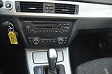 BMW Řada 3 318d 105kW KOMBI Automat - náhled 12