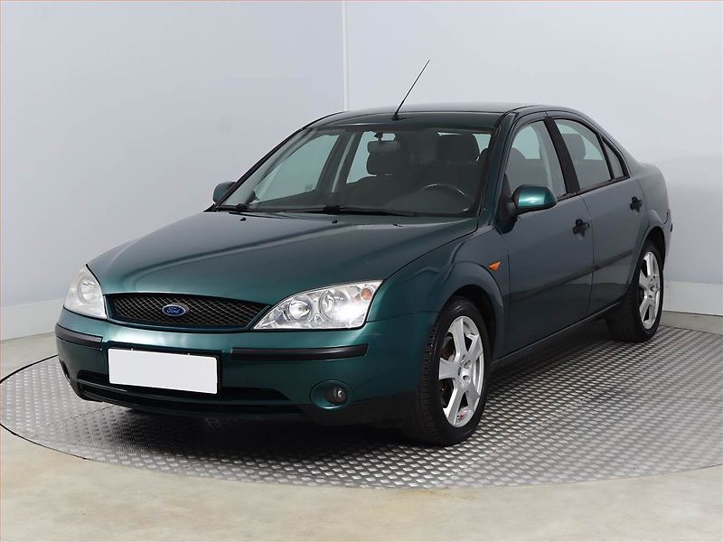 Ford Mondeo (2002) 1.8 16V, po STK, Klima - fotka 2 z 12