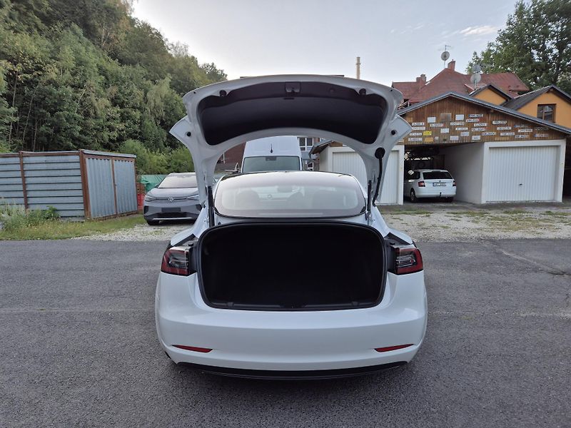 Tesla Model 3 LONG RANGE DUAL MOTOR TZ 94,2% - fotka 14 z 49