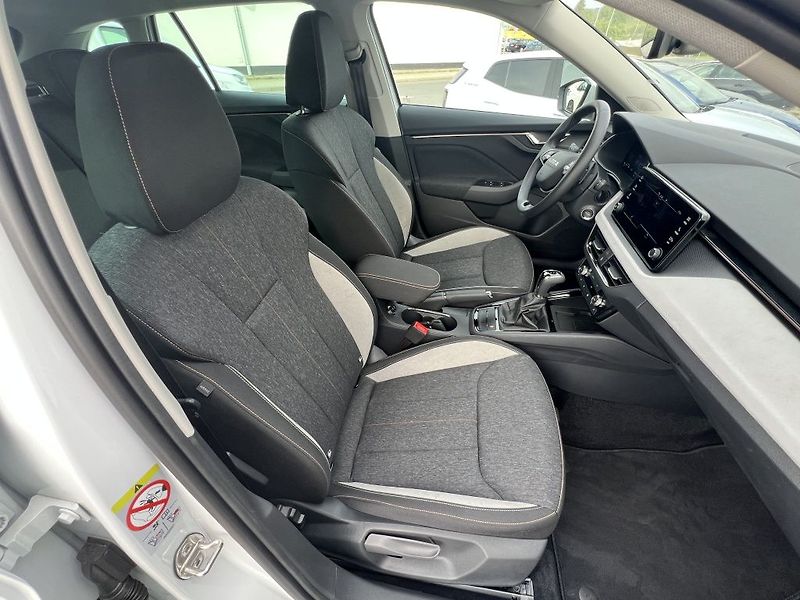 Škoda Scala Top Selection 1.0 TSI 85 Kw - fotka 20 z 32