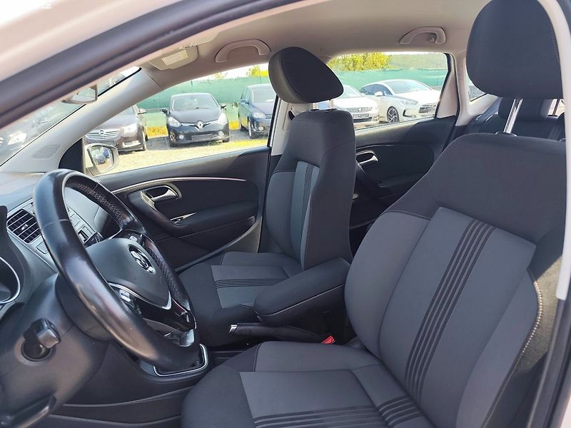 Volkswagen Polo (2016) - fotka 15 z 36