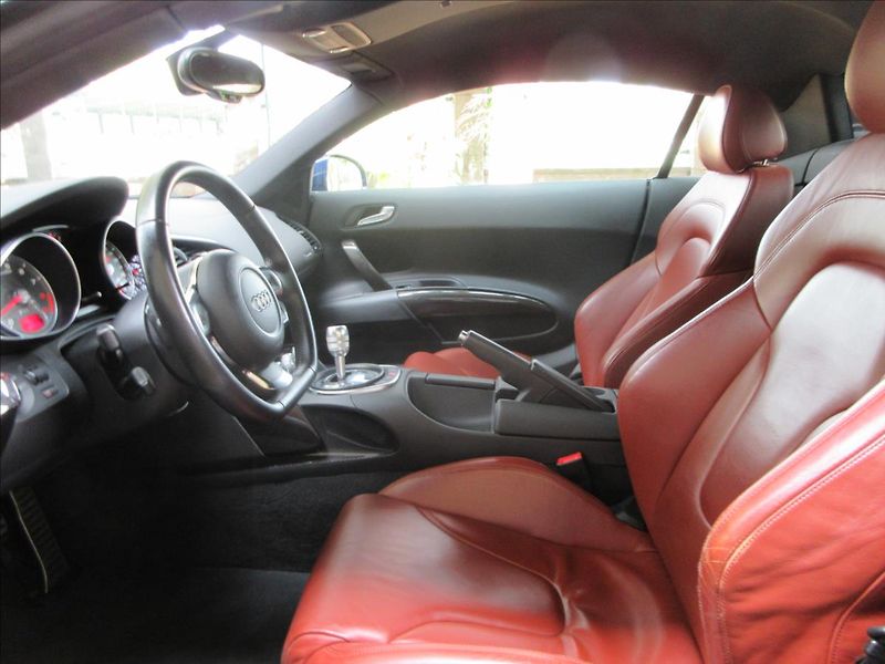 Audi R8 4,2 47tis. Km, Carbon, Top pův - fotka 11 z 28
