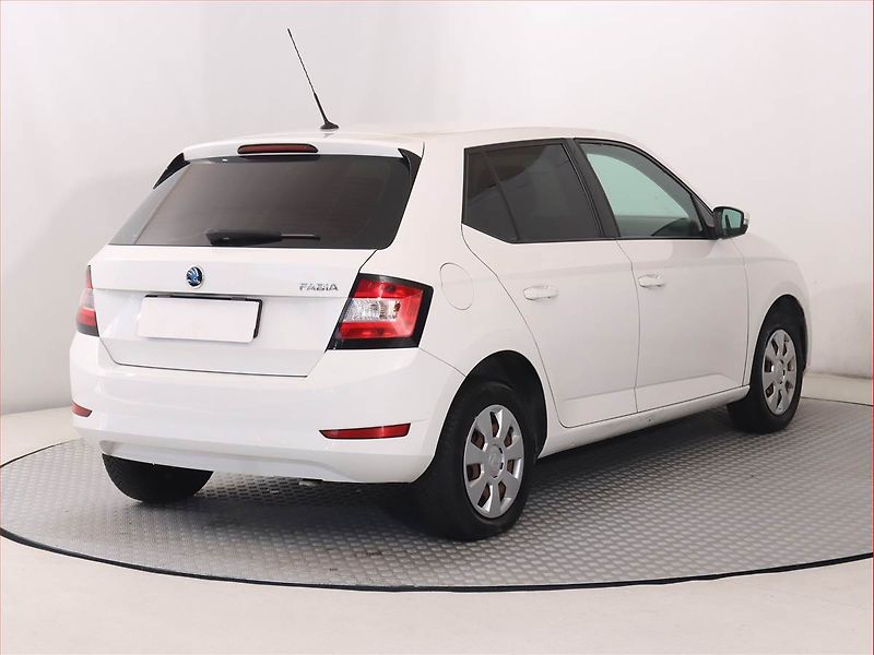 Škoda Fabia (2019) 1.0 TSI - fotka 5 z 14