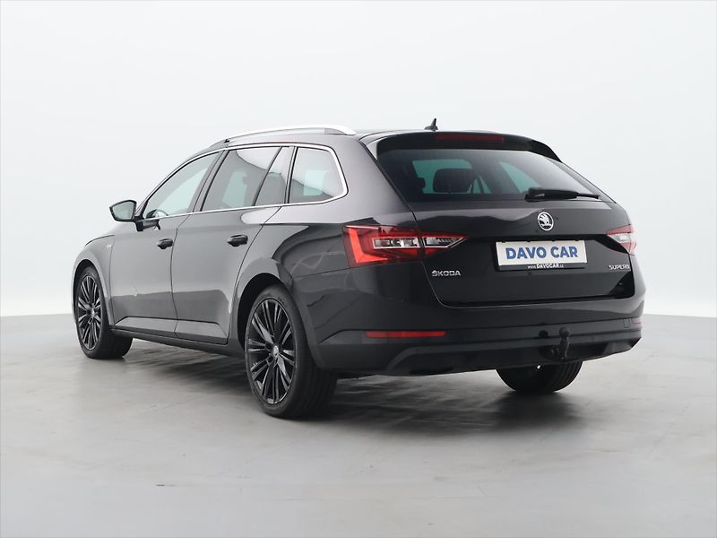 Škoda Superb 2,0 TDI 110kW CZ Style DSG - fotka 5 z 41
