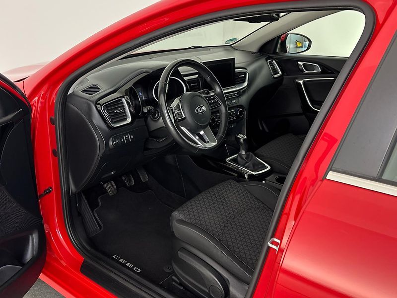 Kia Ceed Kombi - fotka 6 z 26
