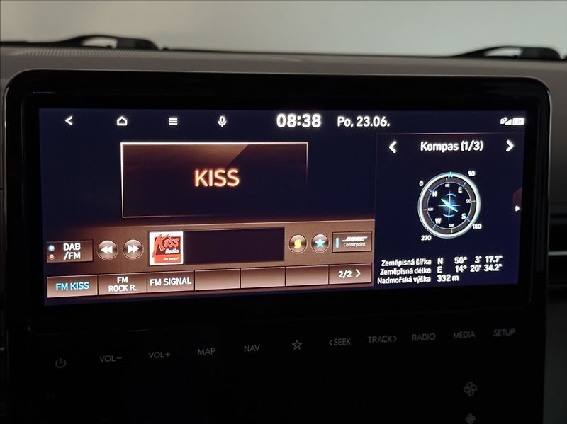 Hyundai Staria 2,2 CRDI PREMIUM LUXURY PANO - fotka 22 z 24