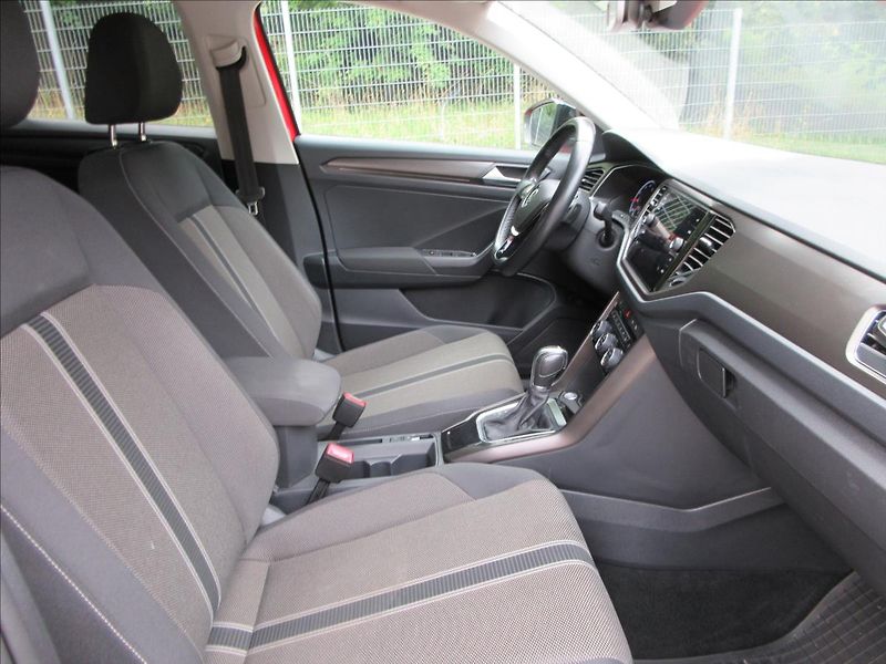 Volkswagen T-Roc 1,5 TSi 110Kw, DSG, Nové ČR - fotka 13 z 41