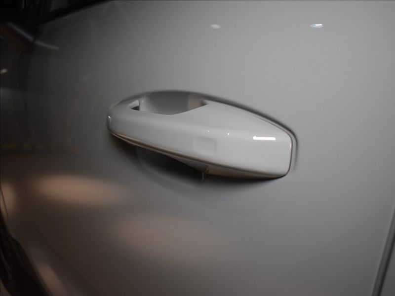 Volvo XC40 2,0 B4 PLUS Dark BLIS,Bezklíč - fotka 22 z 22