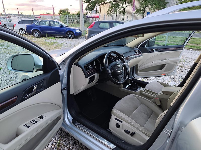 Škoda Superb 2.0TDI 125KW, AUTOMAT, KŮŽE - fotka 10 z 23