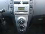 Toyota Yaris (2008) 1.0 VVT-i, po STK, CZ doklady - náhled 12