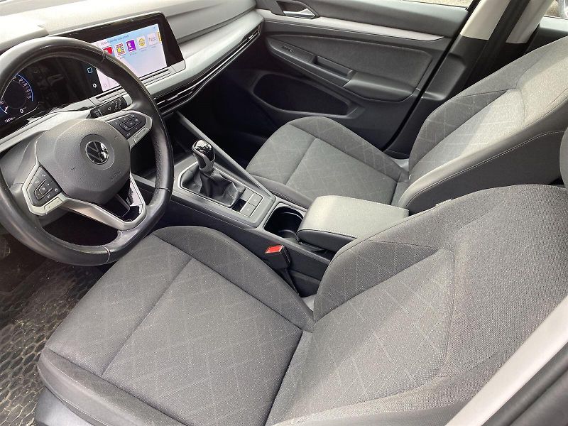 Volkswagen Golf (2022) 1.0 TSI LIFE - fotka 6 z 30