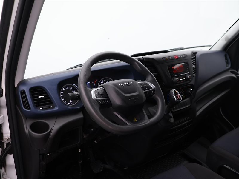 Iveco Daily 2,3 35C16 115kW L4H3 CZ DPH - fotka 18 z 25