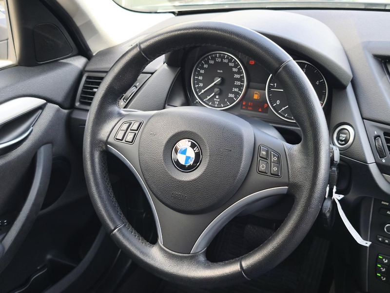 BMW X1 2011 ČR 2.0d 150kW 2.MAJITEL - fotka 8 z 34