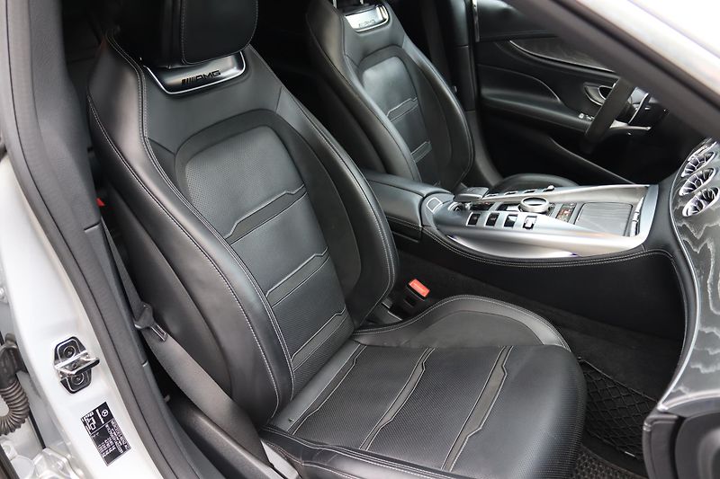 Mercedes-Benz AMG GT 43 4MATIC+ 4D 270kW DPH - fotka 49 z 50