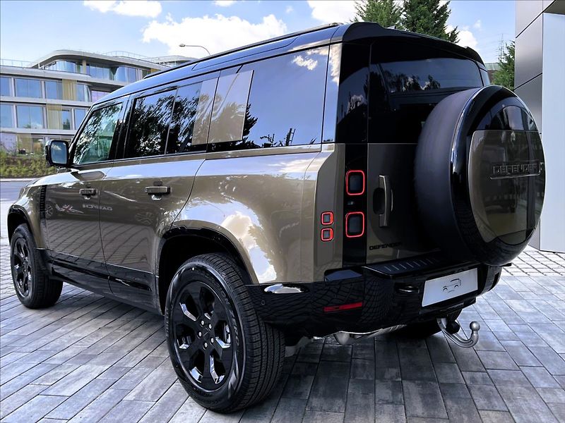 Land Rover Defender (2026) 110 D250 X-DYNAMIC SE - fotka 4 z 32