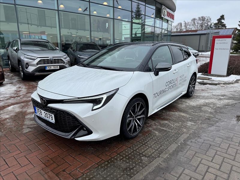 Toyota Corolla 1,8 GR Sport Dynamic - fotografie inzerátu