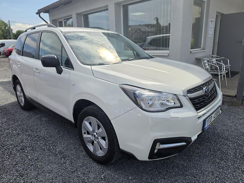 Subaru Forester 2.0 i AWD TZ Kamera  - fotka 1 z 19