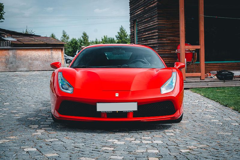 Ferrari 488 GTB - fotka 4 z 46